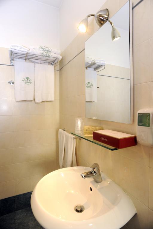 Hotel La Quercia Valmontone Zimmer foto