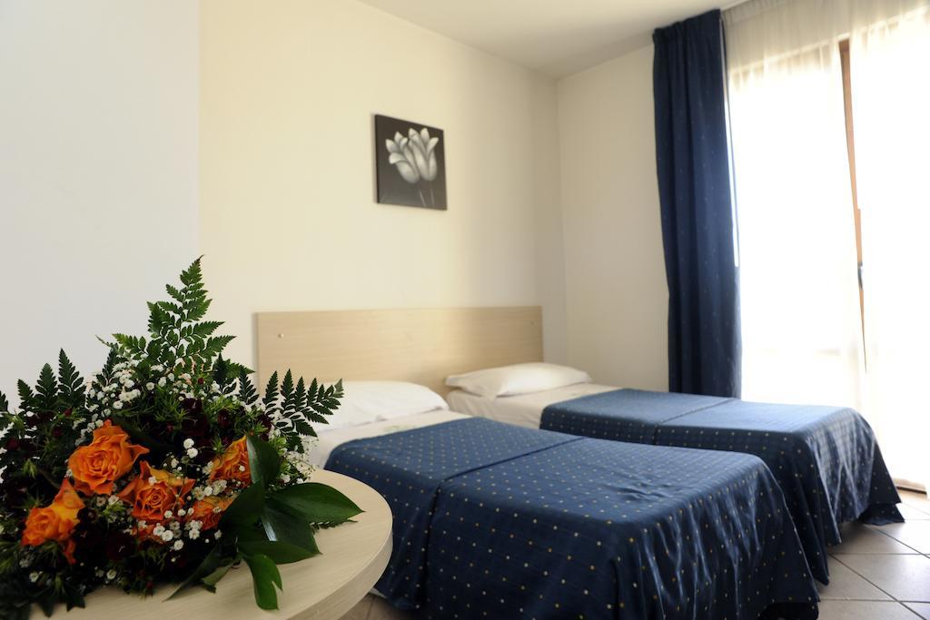 Hotel La Quercia Valmontone Zimmer foto